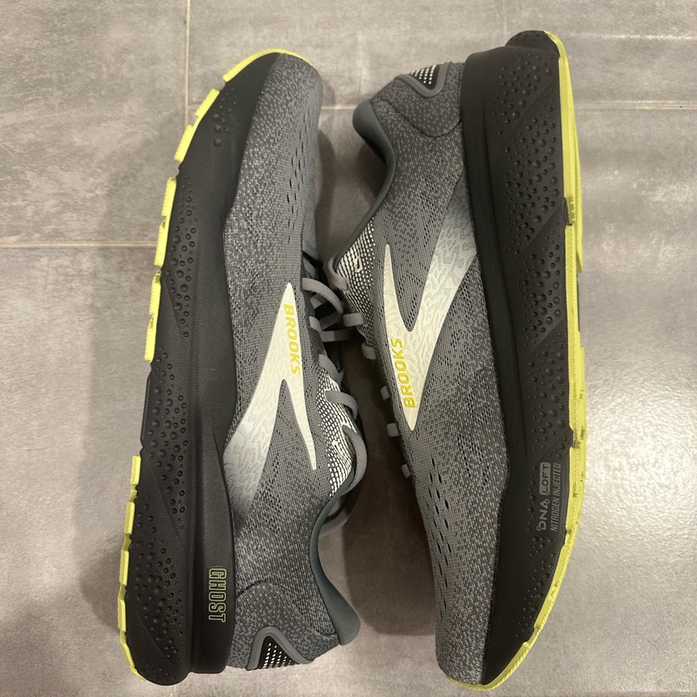 Brooks Ghost 16 Mens Running Shoes Size 12.5 Gray & Lime Green 1104181D040 - Picture 7 of 8